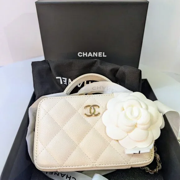 Chanel White Caviar Leather Mini Top Handle Vanity Case - Picture 2 of 16